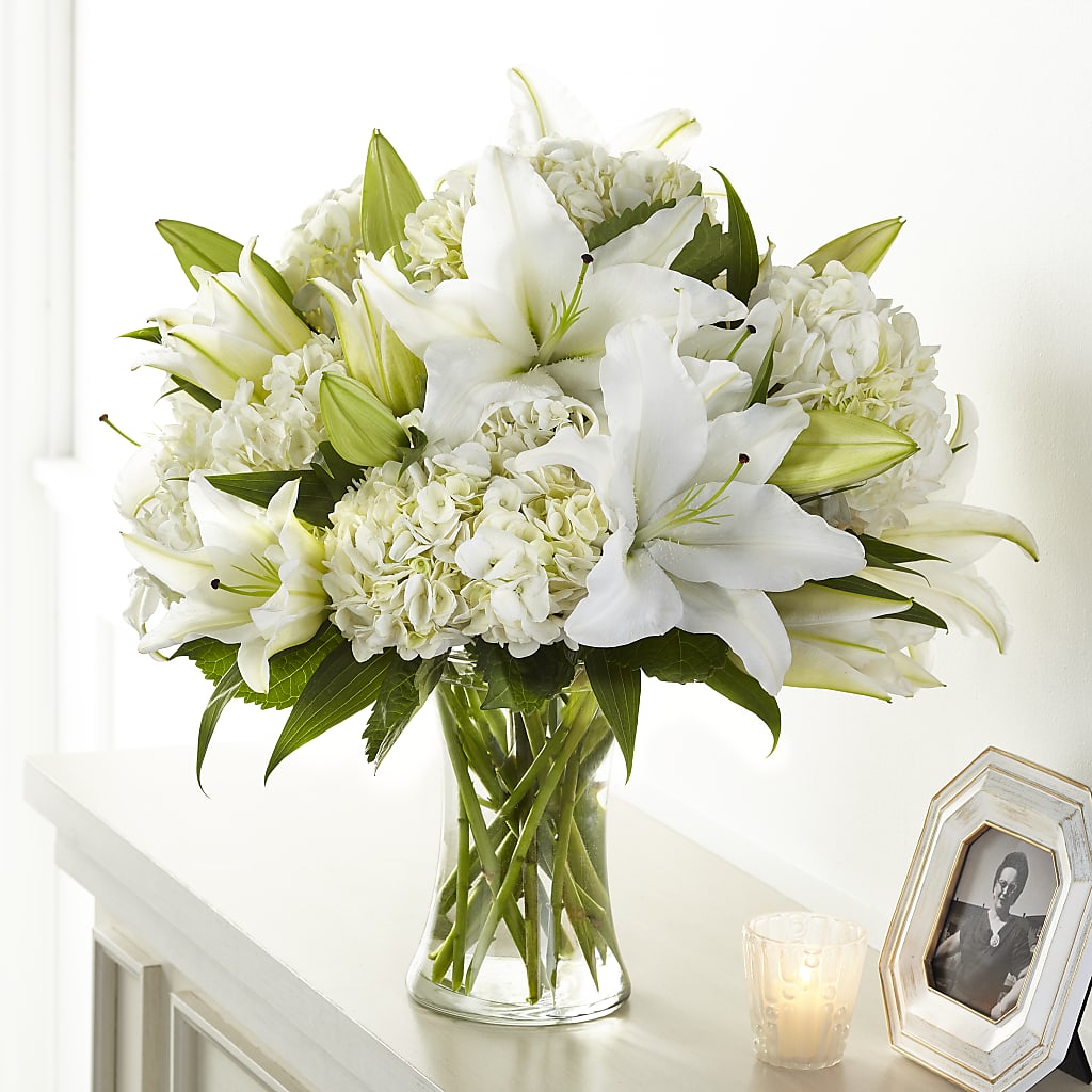 Compassionate Lily Bouquet – GAETA'S FLOWERS, Los Gatos CA