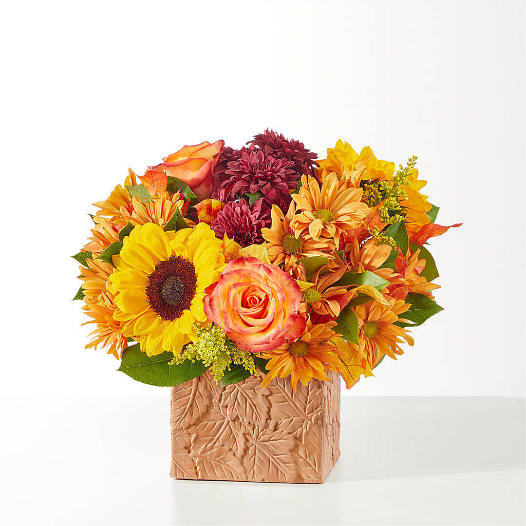 The Outdoors Bouquet – GAETA'S FLOWERS, Los Gatos CA