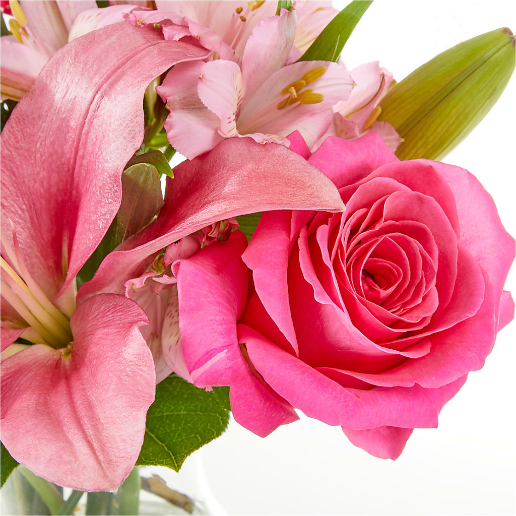 Lots of Love Bouquet – GAETA'S FLOWERS, Los Gatos CA