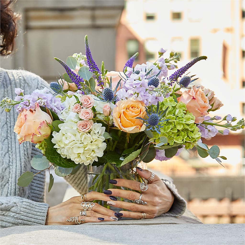 Porch Swing Bouquet – GAETA'S FLOWERS, Los Gatos CA