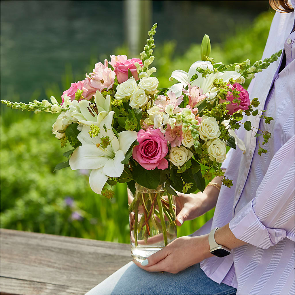 Fondly Bouquet – GAETA'S FLOWERS, Los Gatos CA