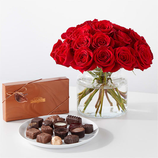 Cupid's Embrace Red Rose Bouquet – GAETA'S FLOWERS, Los Gatos CA
